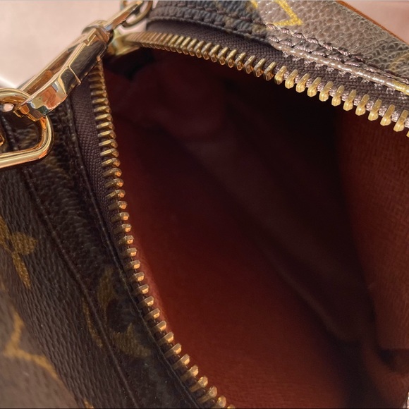 Louis Vuitton 1986 Amazone Bag in Monogram w/Dust Bag - Picture 9 of 16